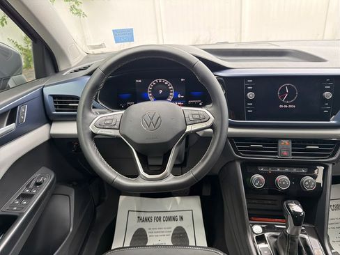 Used 2023 Volkswagen Taos SE FWD image 16