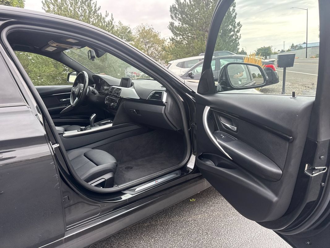 Used 2017 BMW 330i Sedan RWD image 42