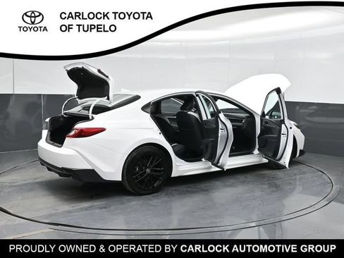 Used 2026 Toyota Camry SE FWD image 51