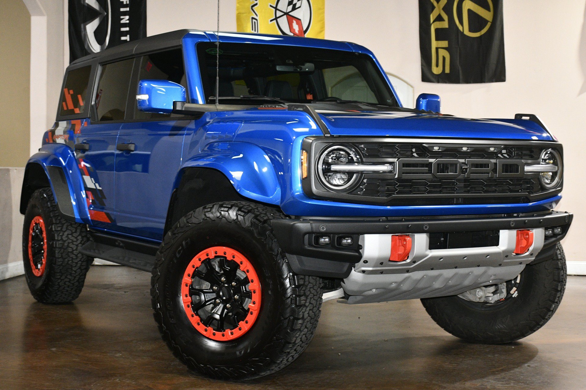 Used 2024 Ford Bronco Raptor AWD/4WD image 3