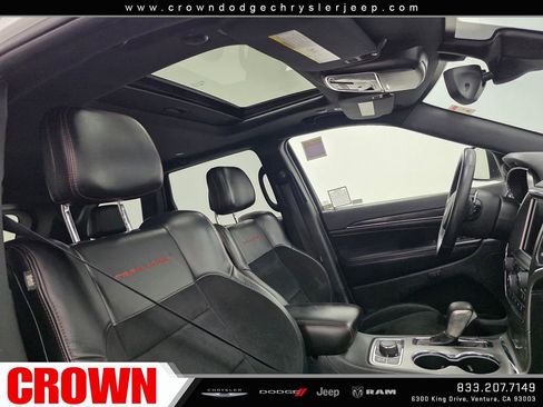 Used 2018 Jeep Grand Cherokee Trailhawk AWD/4WD image 10
