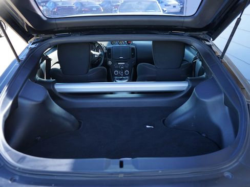 Used 2014 Nissan 370Z Coupe image 28