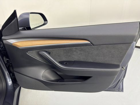 Used 2022 Tesla Model 3 Long Range image 45