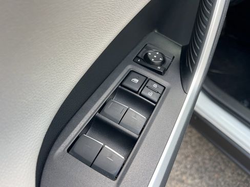 Used 2023 Toyota RAV4 Limited image 12