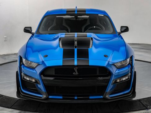 Used 2021 Ford Mustang Shelby GT500 w/ Carbon Fiber Track Pack RWD image 35
