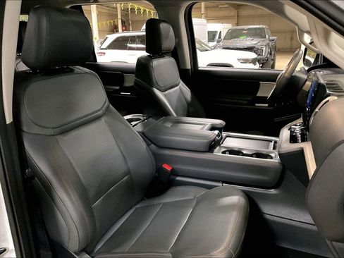 Certified 2025 Ford Expedition Max Active AWD/4WD image 7