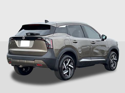 New 2026 Nissan Kicks SV FWD image 4
