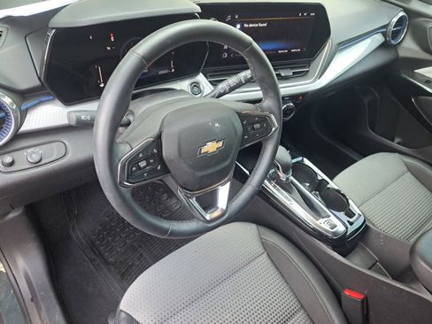 Used 2025 Chevrolet Trax LT w/ Driver Confidence Package FWD image 10