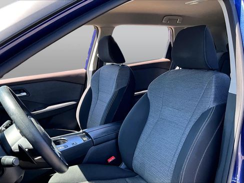 Certified 2023 Nissan Rogue SV FWD image 8
