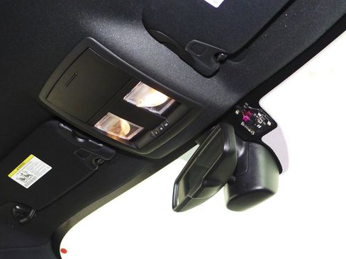 Used 2023 Dodge Challenger R/T image 18