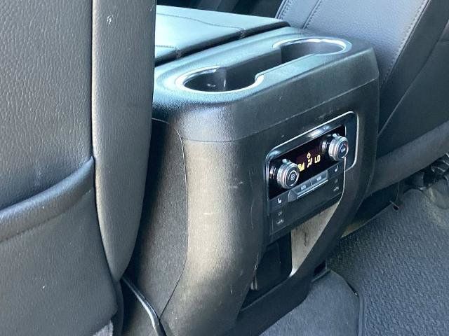 Used 2025 GMC Yukon Denali AWD/4WD image 16