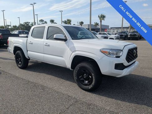 Used 2023 Toyota Tacoma SR AWD/4WD image 2