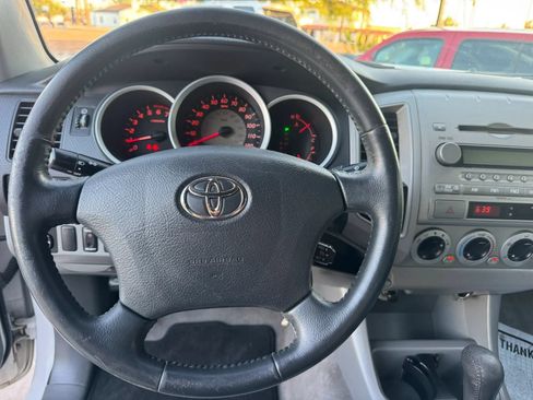 Used 2006 Toyota Tacoma PreRunner RWD image 20