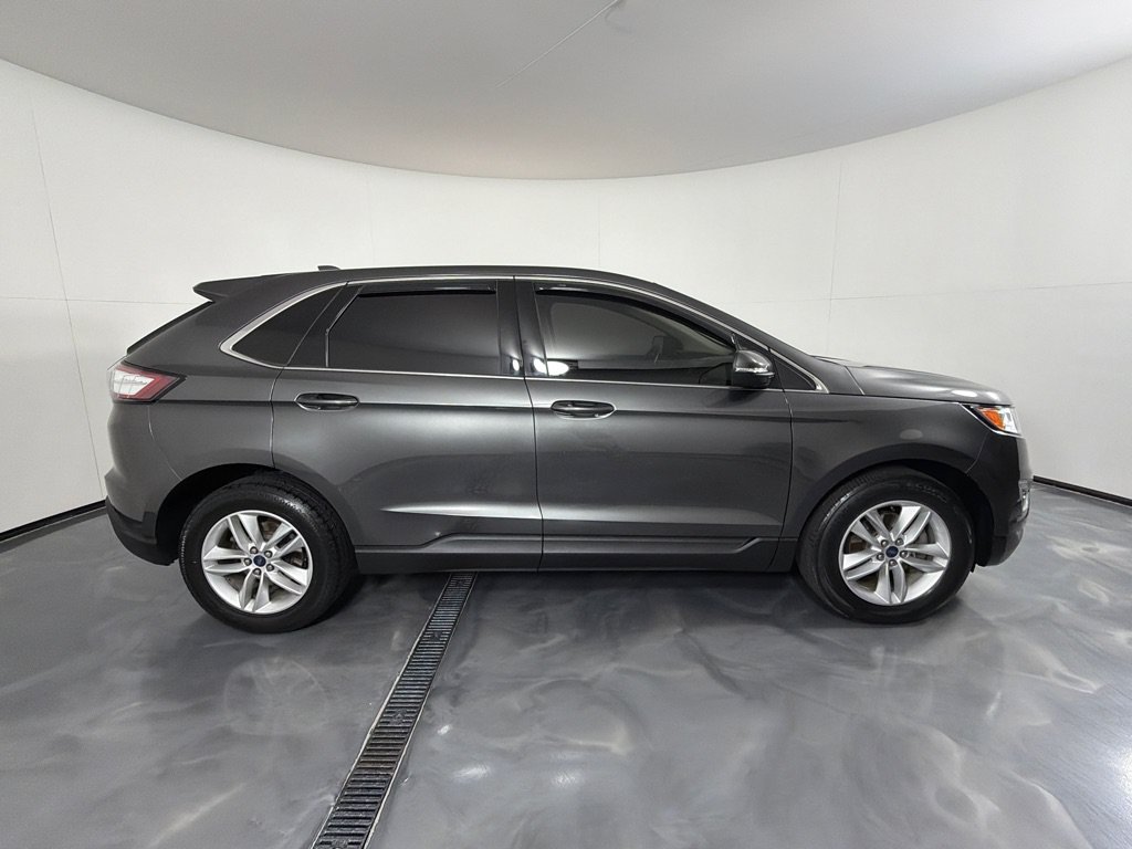 Used 2015 Ford Edge SEL w/ Canadian Comfort Package FWD image 4