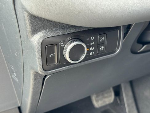 New 2026 Ford Explorer Active image 13