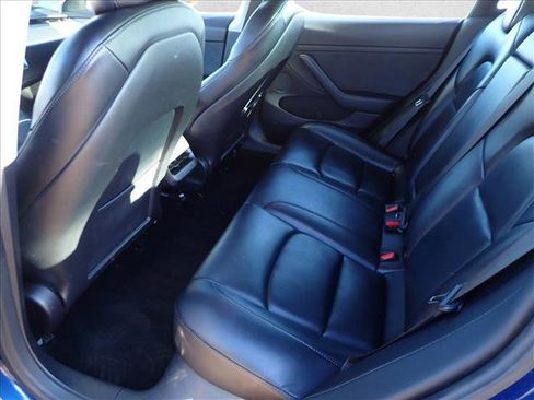 Used 2022 Tesla Model 3 Long Range image 8
