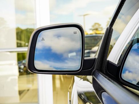 Used 2023 Dodge Durango R/T image 14