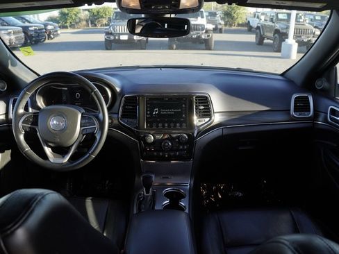 Certified 2022 Jeep Grand Cherokee Limited image 25