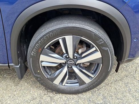 Used 2023 Nissan Rogue Platinum AWD/4WD image 11