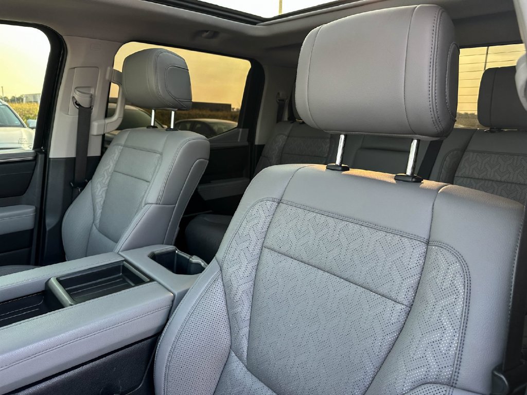 Used 2023 Toyota Tundra Limited AWD/4WD image 14