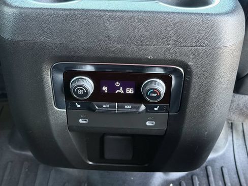 Used 2024 Chevrolet Tahoe Z71 w/ Luxury Package AWD/4WD image 26