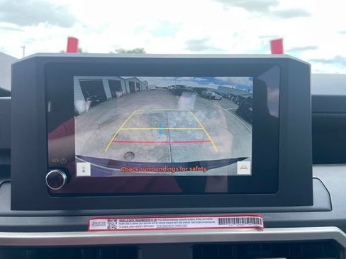 Used 2026 Toyota Tacoma SR AWD/4WD image 17