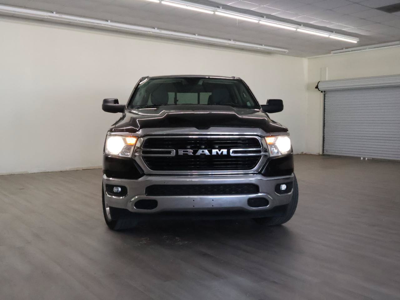 Used 2020 RAM 1500 Big Horn AWD/4WD image 3