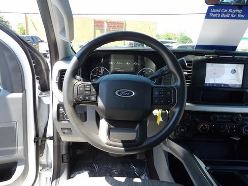Certified 2024 Ford F250 XLT w/ FX4 Off-Road Package AWD/4WD image 30