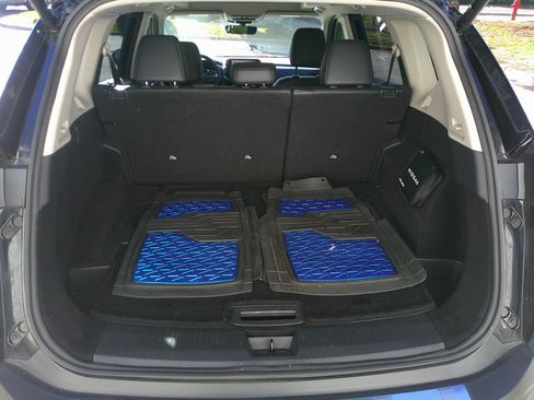 Used 2023 Nissan Rogue SL w/ SL Premium Package image 32