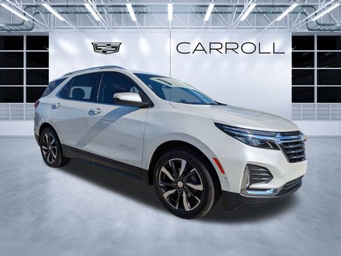 Used 2022 Chevrolet Equinox Premier image 2