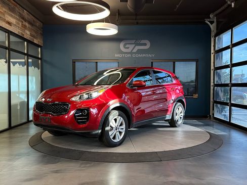 Used 2019 Kia Sportage LX AWD/4WD image 7