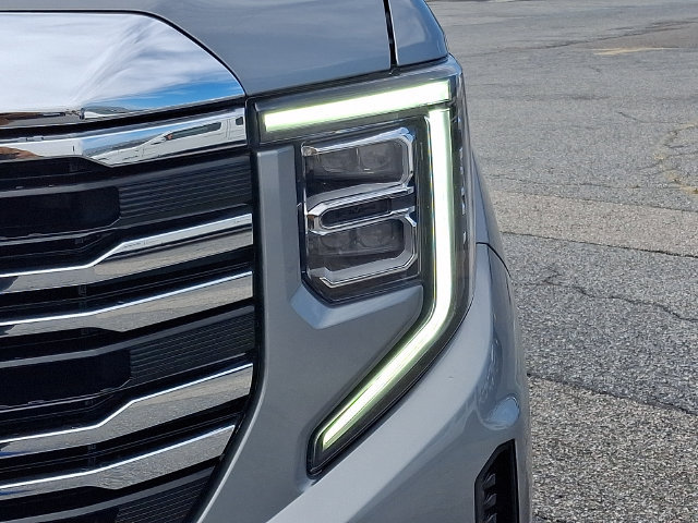 Certified 2025 GMC Sierra 1500 SLT RWD image 9
