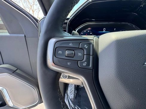 Used 2025 Chevrolet Silverado 1500 High Country w/ High Country Premium Package AWD/4WD image 21