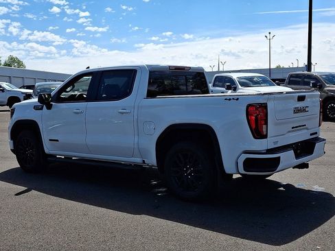 Used 2024 GMC Sierra 1500 Elevation w/ Elevation Premium Package AWD/4WD image 4