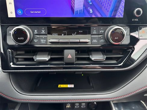 Used 2023 Toyota Highlander XSE image 20