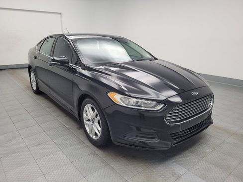 Used 2015 Ford Fusion SE image 13