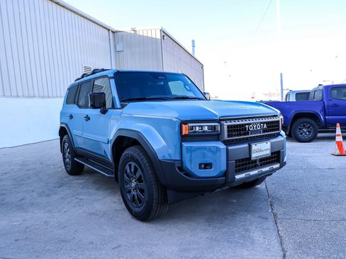 Used 2025 Toyota Land Cruiser image 6