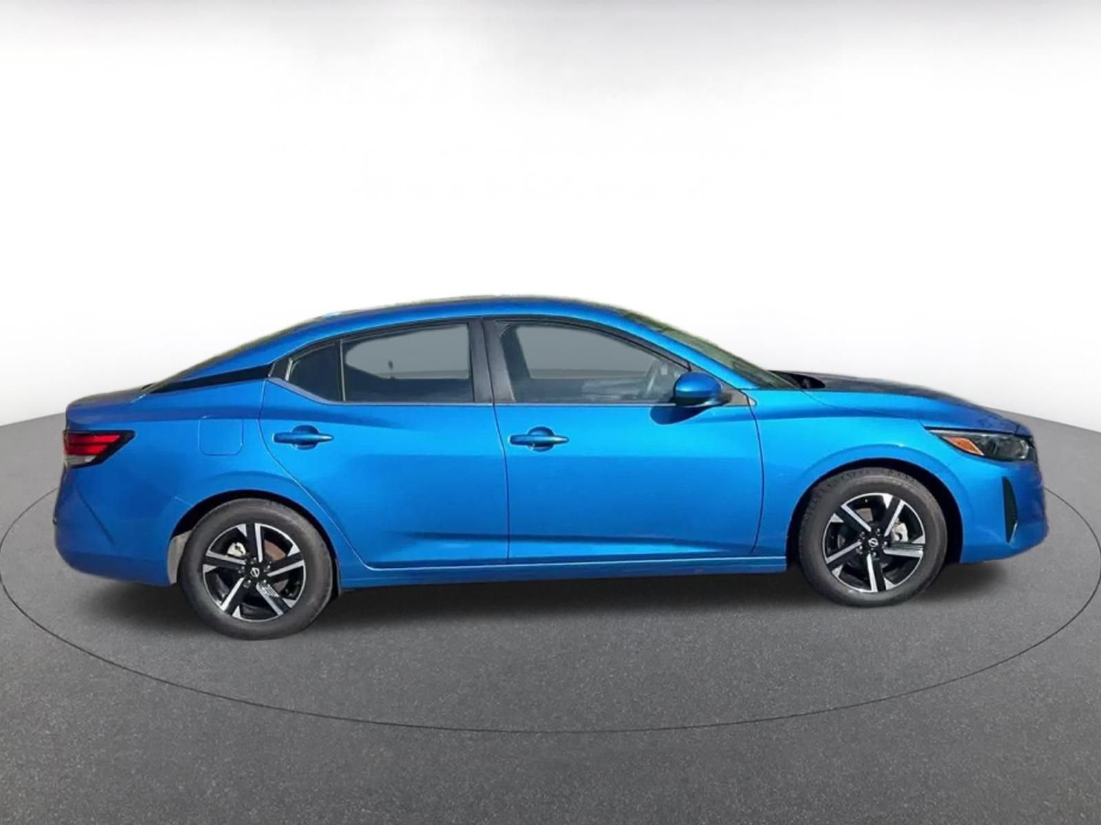 Used 2025 Nissan Sentra SV FWD image 15