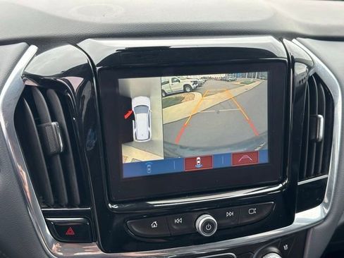 Used 2018 Chevrolet Traverse Premier AWD/4WD image 9