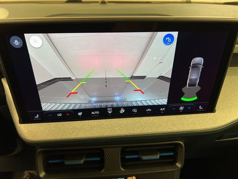 New 2025 Ford Maverick XLT w/ XLT Luxury Package image 12