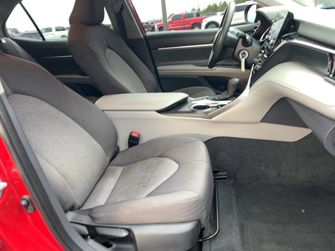 Used 2023 Toyota Camry LE image 24
