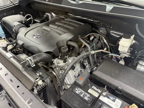 Used 2021 Toyota Tundra TRD Pro AWD/4WD image 32