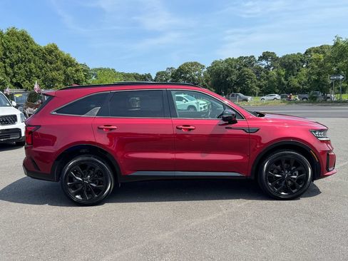 Used 2022 Kia Sorento SX AWD/4WD image 3