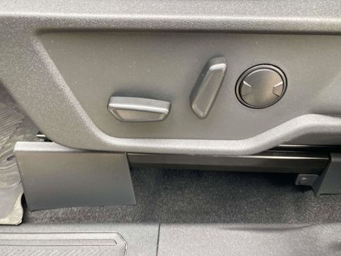 Used 2023 Ford Bronco Badlands image 21