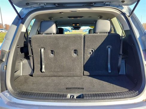 Used 2024 Kia Telluride S image 9