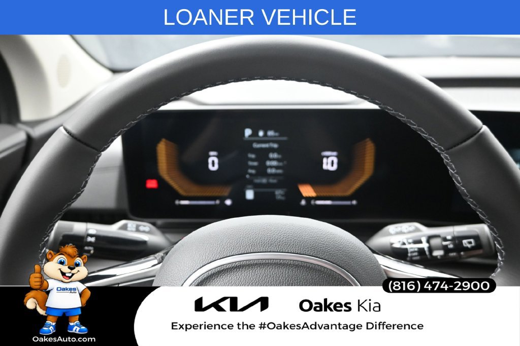 Used 2026 Kia Carnival EX FWD image 14