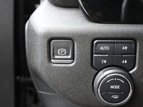 Used 2022 Chevrolet Silverado 1500 RST AWD/4WD image 26