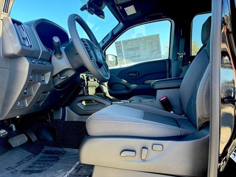 New 2026 Nissan Frontier SV w/ SV Convenience Package image 13