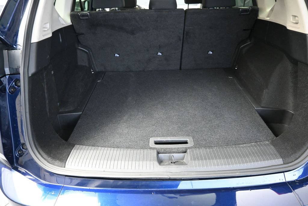 Used 2025 Nissan Rogue SV FWD image 13