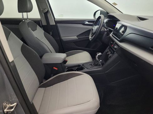 Used 2023 Volkswagen Taos SE FWD image 21